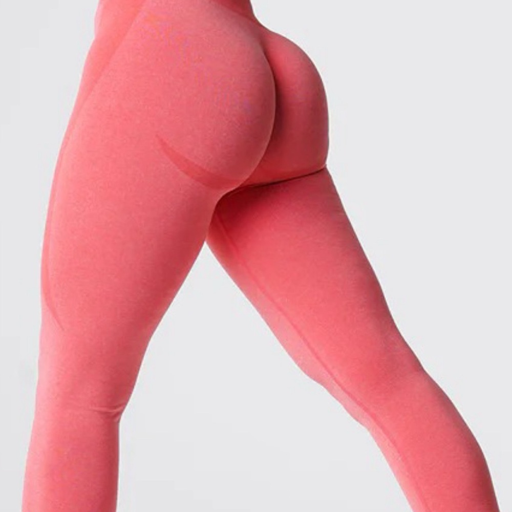NVGTN Pink Leggings .